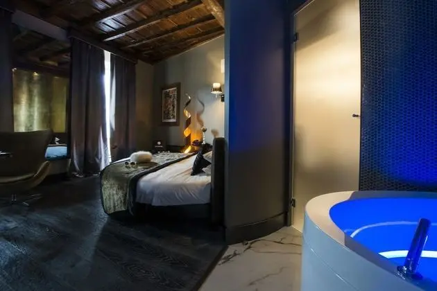 Junior Süit, 1 En Büyük (King) Boy Yatak, Şehir Manzaralı