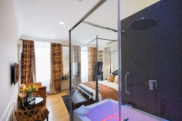 Junior Süit, 1 En Büyük (King) Boy Yatak, Şehir Manzaralı