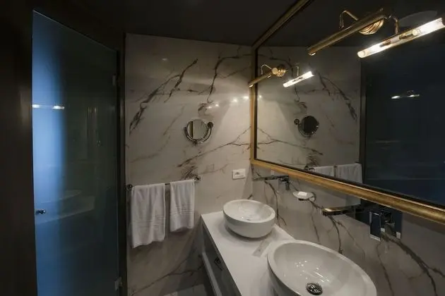 Junior Süit, 1 En Büyük (King) Boy Yatak, Şehir Manzaralı