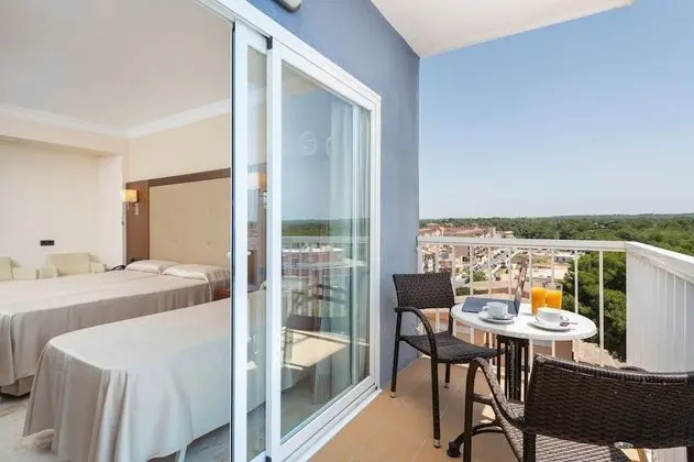 Standard Üç Kişilik Oda, Balkon