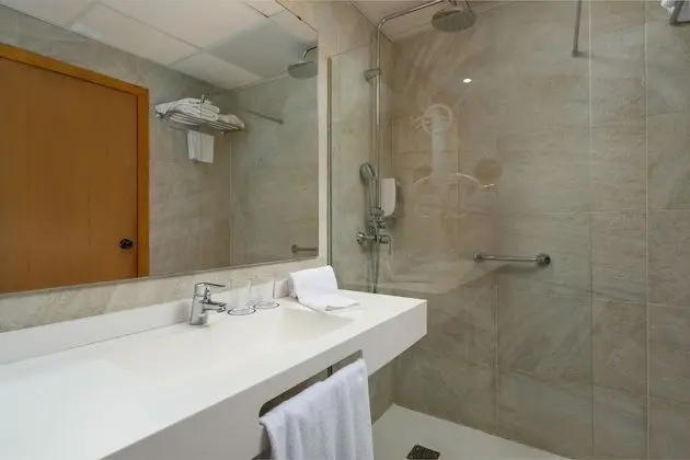 Standard Üç Kişilik Oda, Balkon