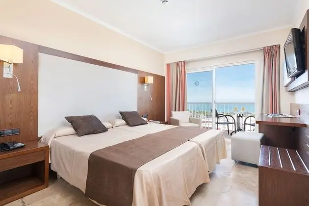 Tek Büyük Yataklı Oda, Balkon, Deniz Manzaralı