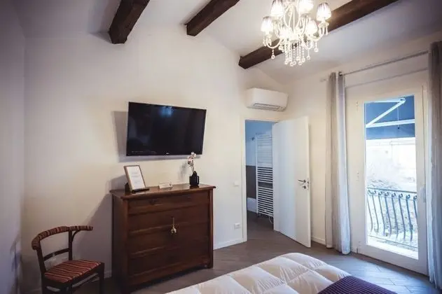 Tek Büyük Yataklı Oda (La Basilica)