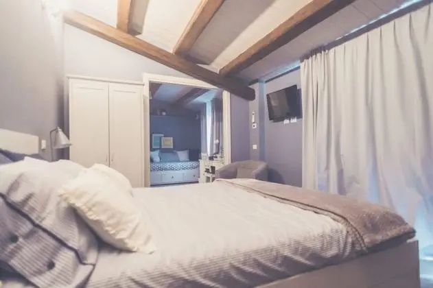 Tek Büyük Yataklı Oda (Le Mura)