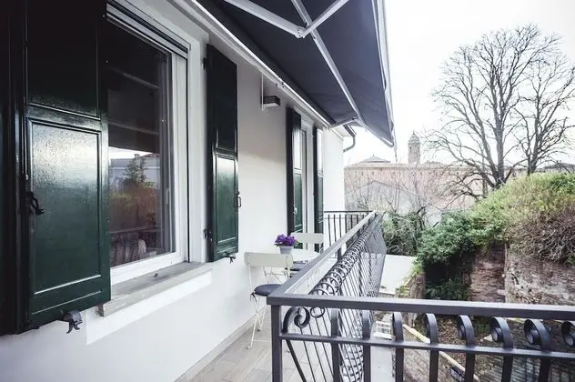 Tek Büyük Yataklı Oda (Le Mura)