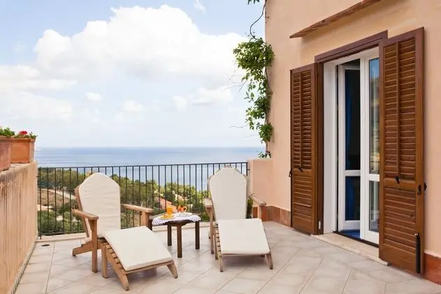 Tek Büyük Yataklı Oda, Teras, Dağ Manzaralı