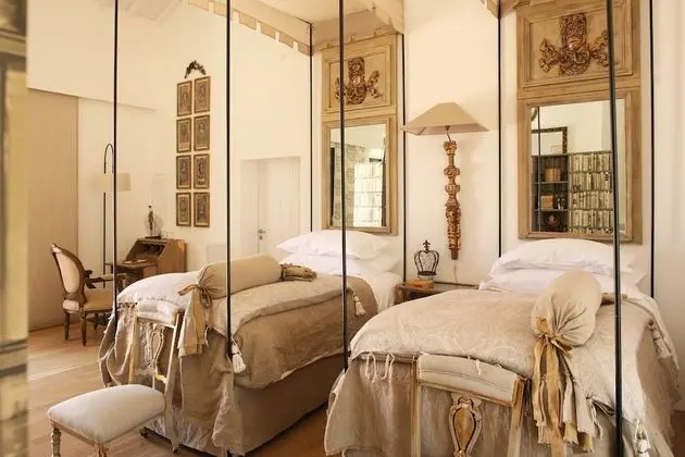 Superior Tek Büyük Yataklı Oda