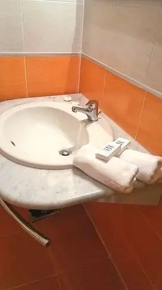 Classic Tek Büyük veya İki Ayrı Yataklı Oda, Banyolu/Duşlu