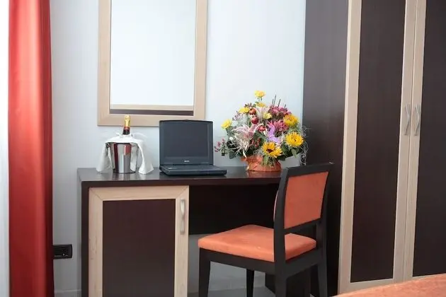 Classic Üç Kişilik Oda, 2 Yatak Odası, Banyolu/Duşlu