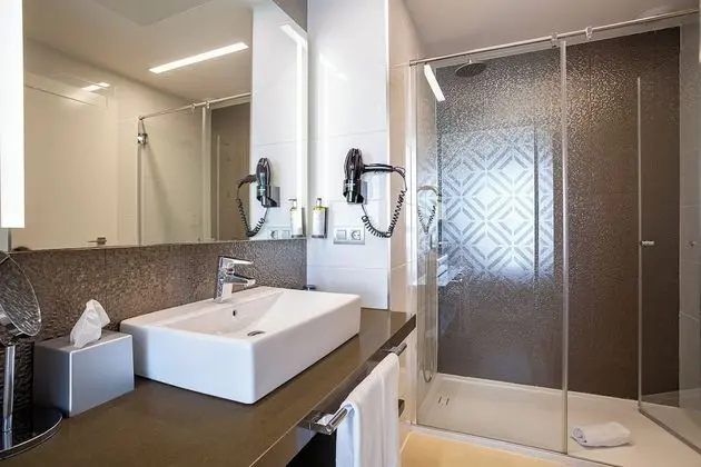 Premium Tek Büyük Yataklı Oda, Sıcak Su Küveti, Okyanusa Sıfır