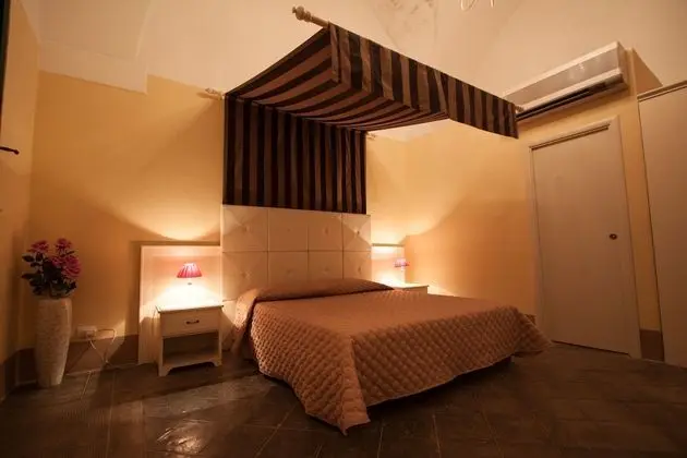 Superior Tek Büyük veya İki Ayrı Yataklı Oda