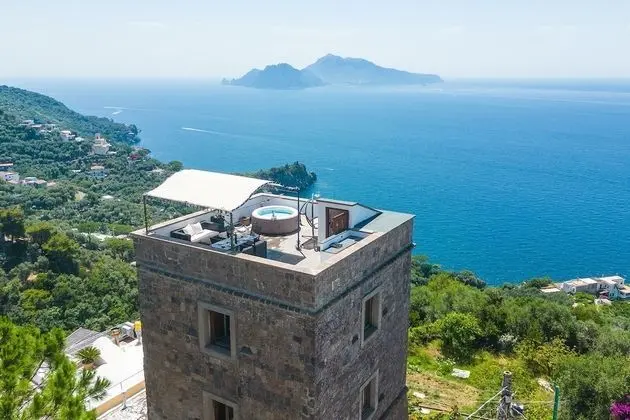 Kır Evi, Sıcak Su Havuzu