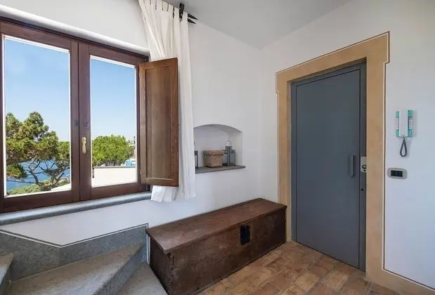 Kır Evi, Sıcak Su Havuzu