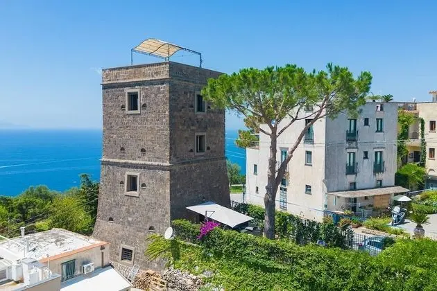 Kır Evi, Sıcak Su Havuzu