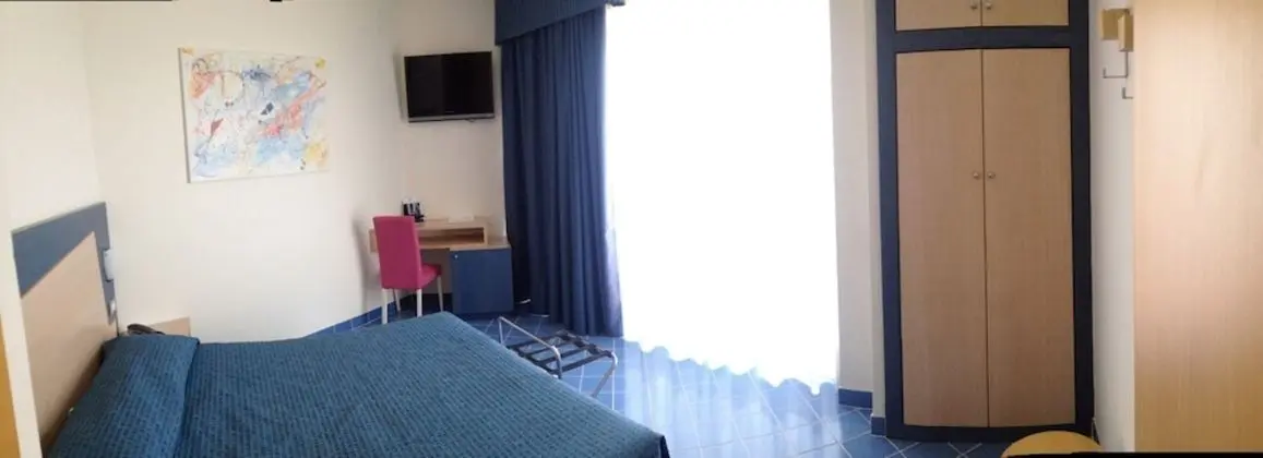 Tek Büyük Yataklı Oda, Deniz Manzaralı