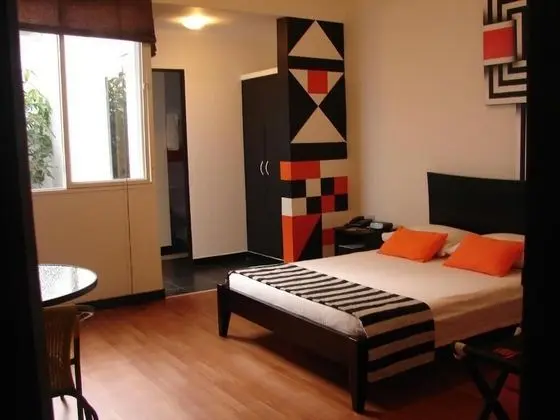 Standard Tek Büyük Yataklı Oda