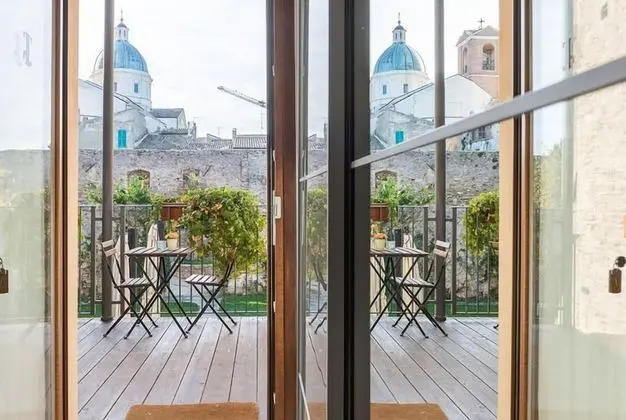 Classic Tek Büyük Yataklı Oda