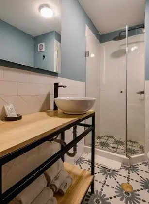 Tek Büyük veya İki Ayrı Yataklı Oda