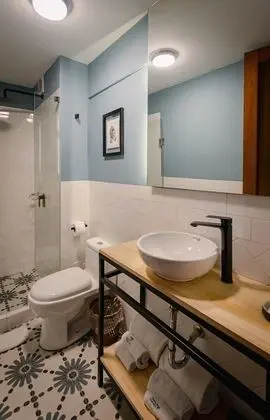 Üç Kişilik Oda