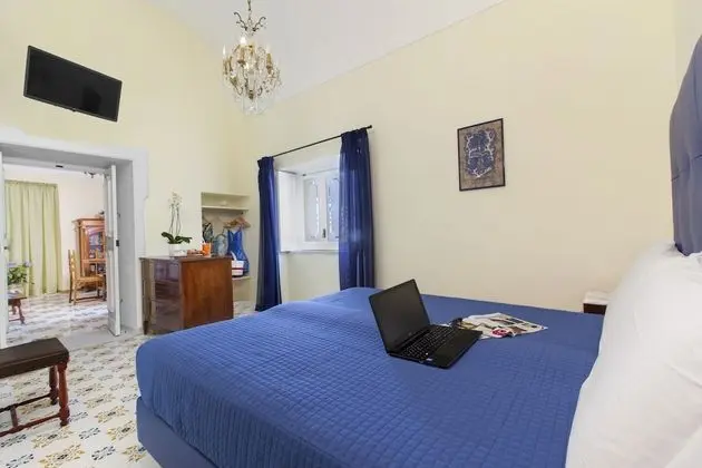 Standard Tek Büyük Yataklı Oda, Bahçe Manzaralı (Iris)