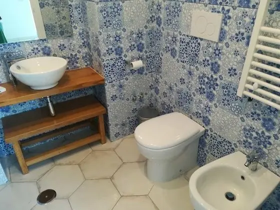 Panoramic Tek Büyük Yataklı Oda, Balkon, Deniz Manzaralı (Stair Access Only)
