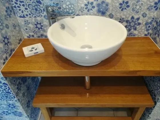 Panoramic Tek Büyük Yataklı Oda, Balkon, Deniz Manzaralı (Stair Access Only)
