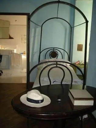 Tek Büyük veya İki Ayrı Yataklı Oda, Tepe Manzaralı