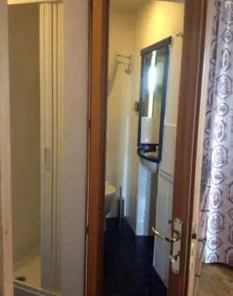 Tek Büyük veya İki Ayrı Yataklı Oda, Tepe Manzaralı