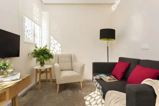 Çatı Katı Süiti (Penthouse), Sigara İçilmez