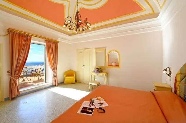 Superior Tek Büyük Yataklı Oda, Balkon, Deniz Manzaralı