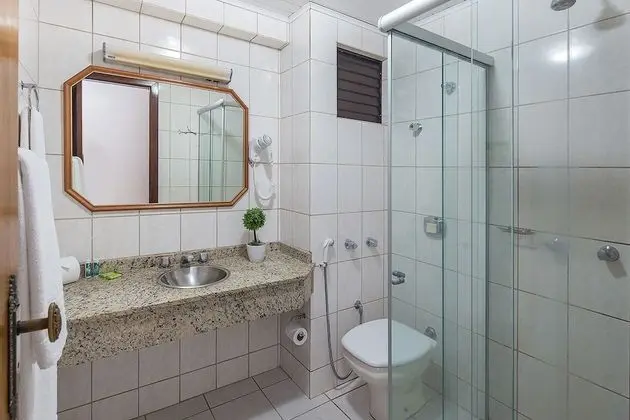 Superior Dört Kişilik Oda, Birden Çok Yatak (Uma Cama Casal e Duas Camas Solteiro)