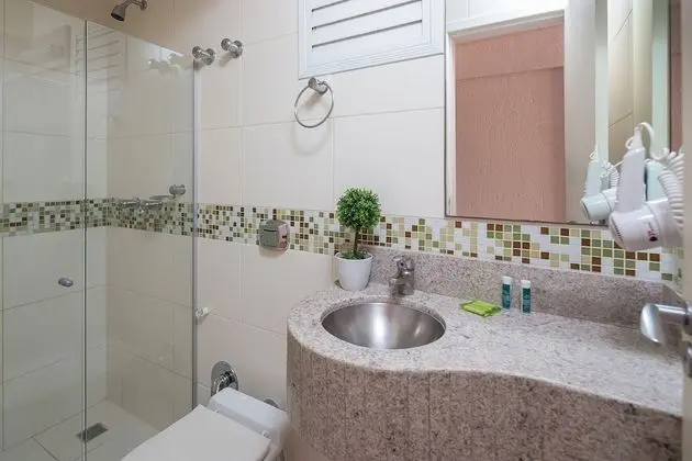 Superior Dört Kişilik Oda, Birden Çok Yatak (Uma Cama Casal e Duas Camas Solteiro)