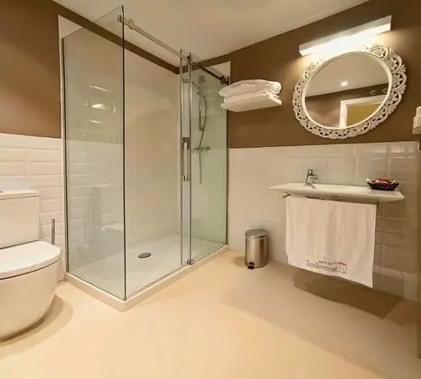 Superior Tek Büyük Yataklı Oda