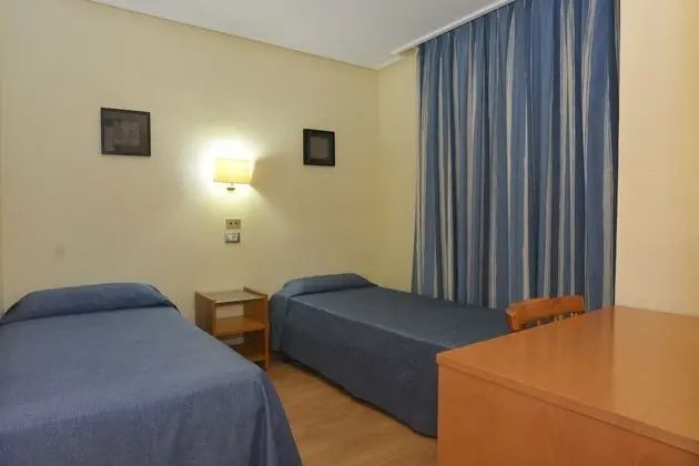 Dört Kişilik Oda