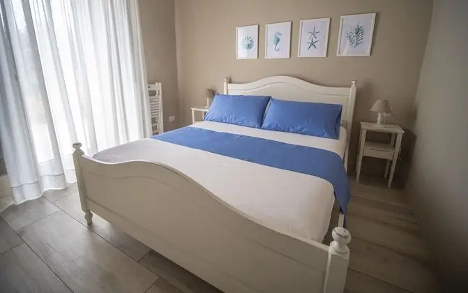 Standard Tek Büyük Yataklı Oda, Avlu Manzaralı
