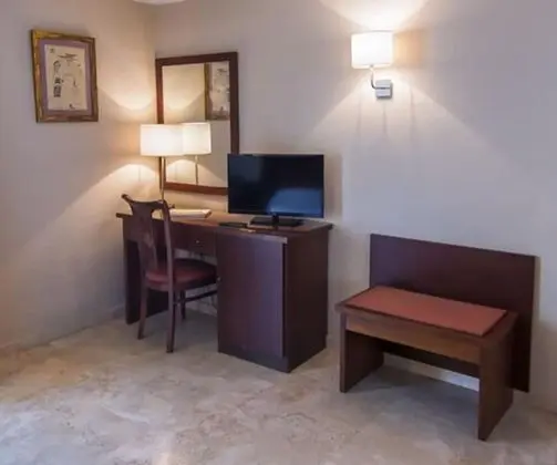 Habitación familiar (2 adultos + 2 niños)