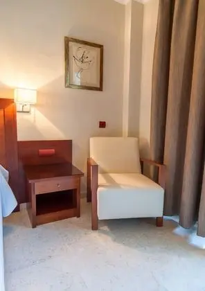 Tek Büyük Yataklı Oda (Interior)