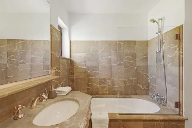 Tek Büyük Yataklı Oda, Bahçe Manzaralı