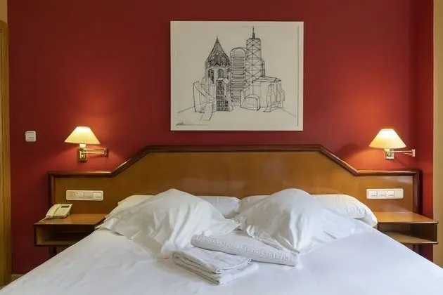 Tek Büyük Yataklı Oda, 1 Büyük (Queen) Boy Yatak