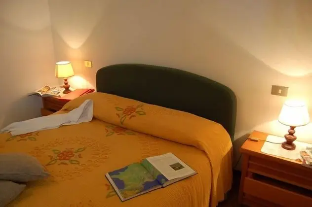 Apart Daire, 2 Yatak Odası, Ek Bina (550 mt - Cipressi)