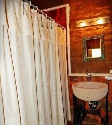 Design Tek Büyük Yataklı Oda, 1 En Büyük (King) Boy Yatak