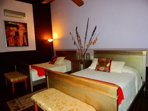 Design Tek Büyük Yataklı Oda, 2 Çift Kişilik Yatak