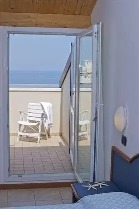 Dört Kişilik Oda