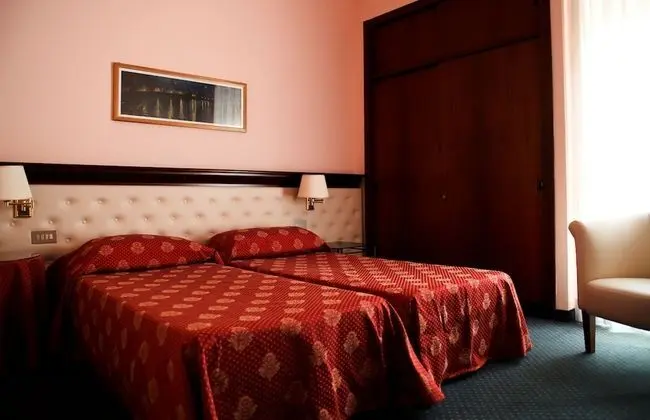 Classic Tek Büyük veya İki Ayrı Yataklı Oda, Balkon