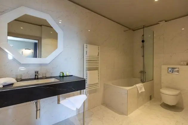 Deluxe Tek Büyük veya İki Ayrı Yataklı Oda, 1 En Büyük (King) Boy Yatak, Deniz Manzaralı