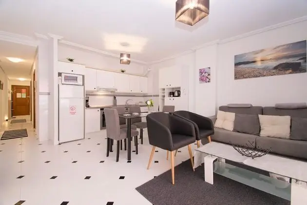 Design Apart Daire, 2 Yatak Odası, Teras, Plaj Kenarı