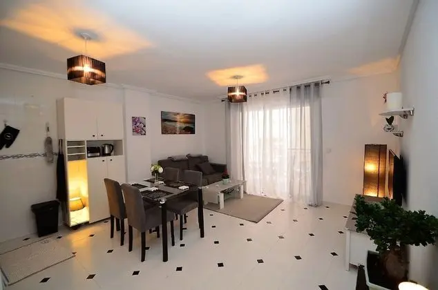 Design Apart Daire, 2 Yatak Odası, Teras, Plaj Kenarı