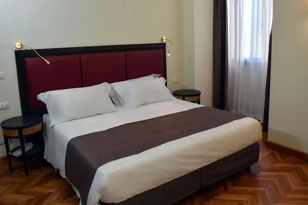 Tek Büyük veya İki Ayrı Yataklı Oda