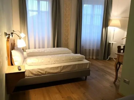 Economy Tek Büyük veya İki Ayrı Yataklı Oda