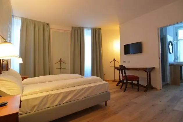 Superior Tek Büyük veya İki Ayrı Yataklı Oda
